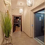 Monaco Ville Wellness Holiday home *