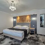 Monaco Ville Wellness Holiday home *